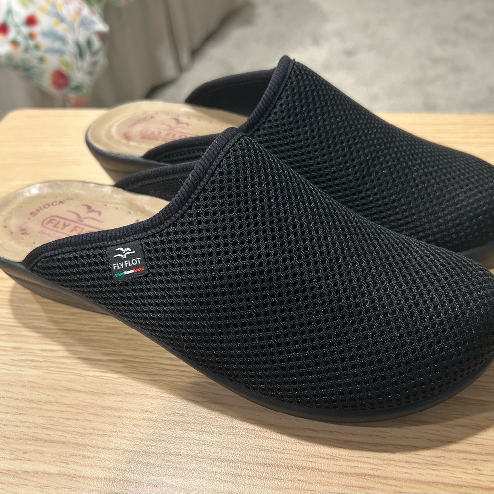 Women's Black FlyFlot Slip Ons